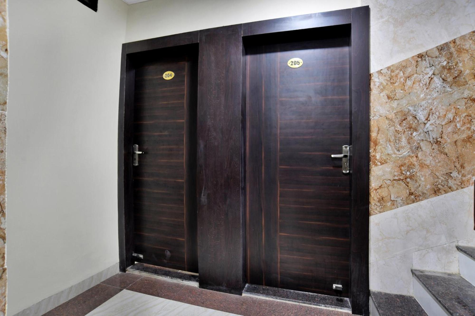 Hotel O Zodiac Индаур Экстерьер фото