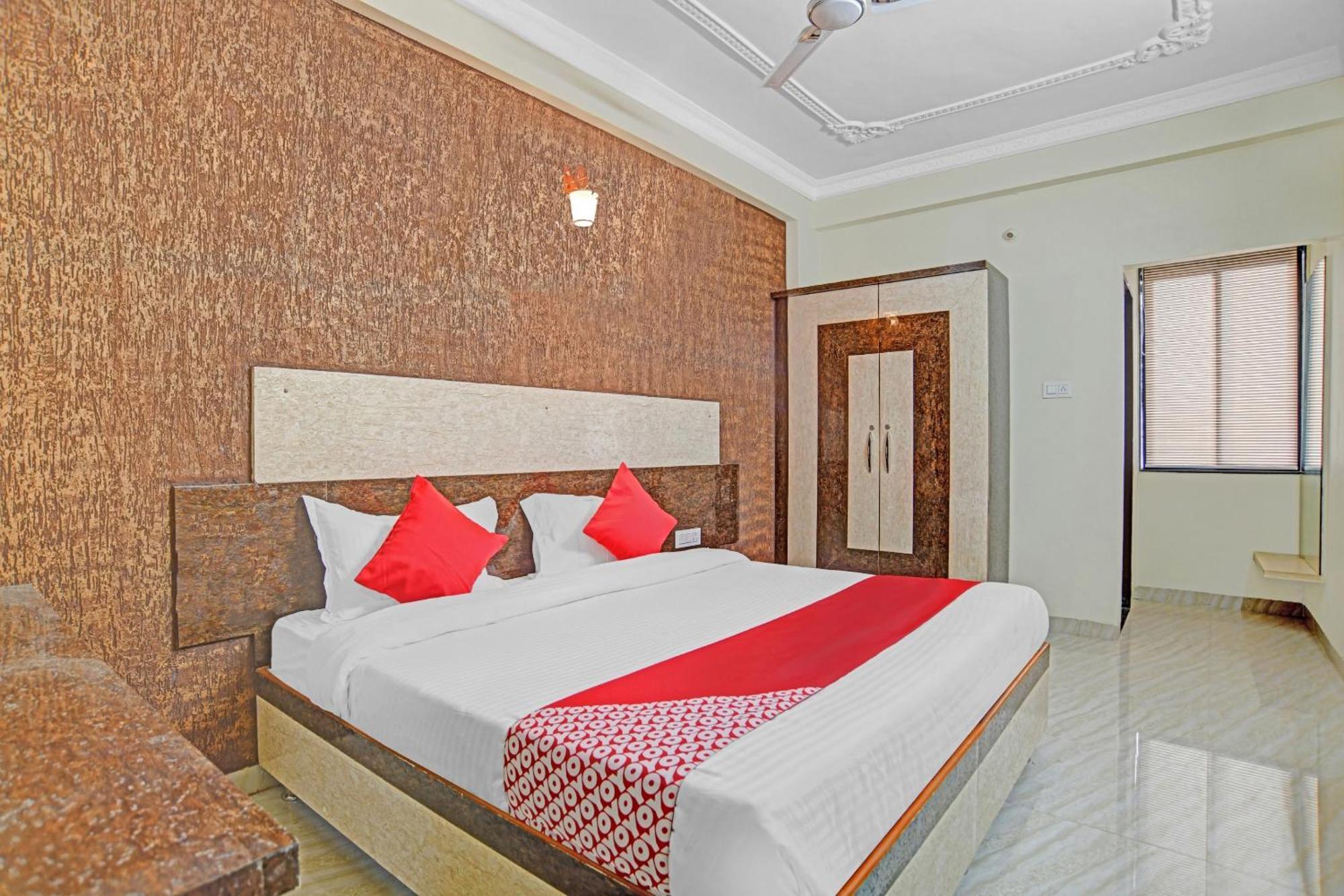 Hotel O Zodiac Индаур Экстерьер фото