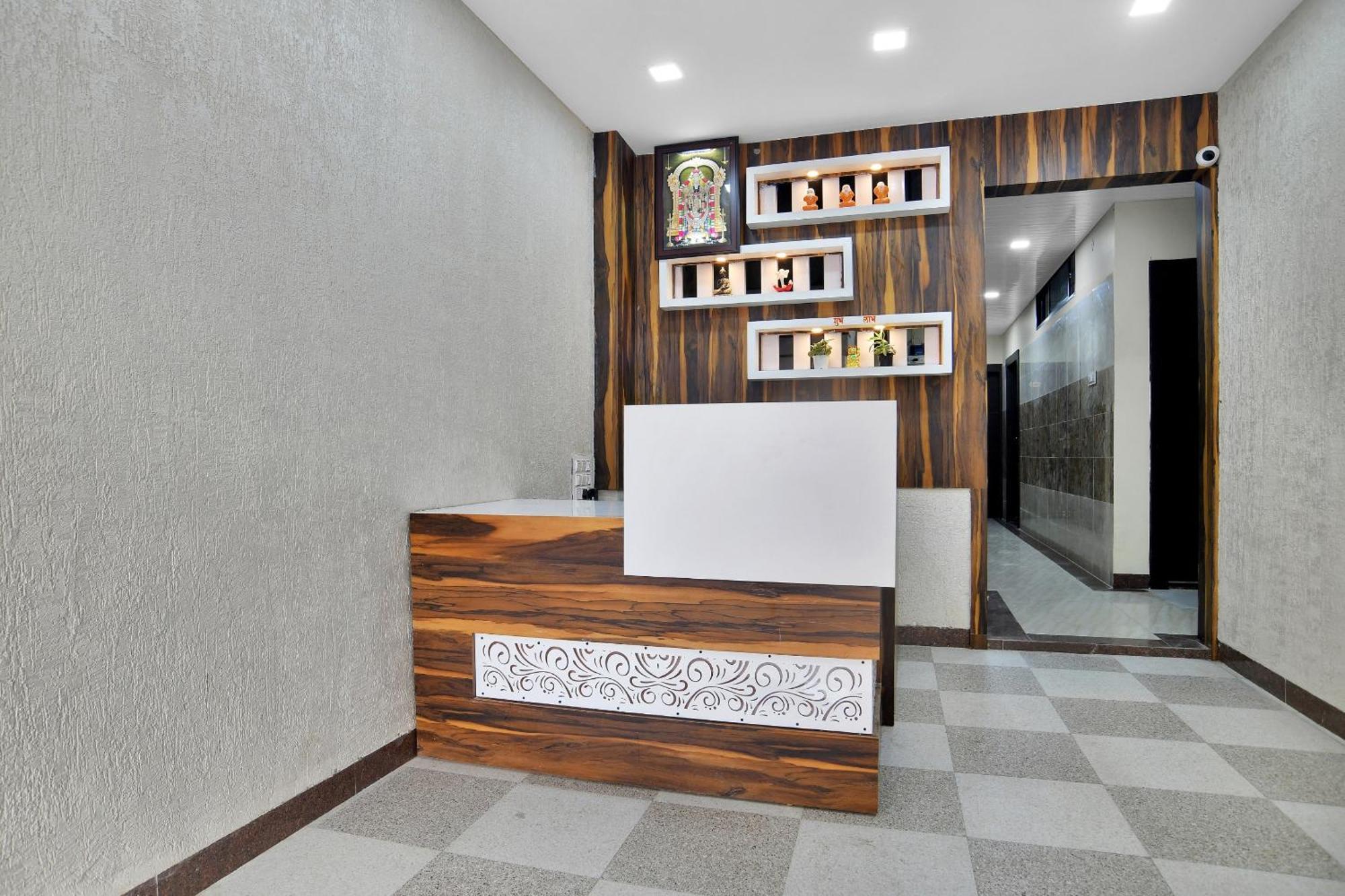 Hotel O Zodiac Индаур Экстерьер фото