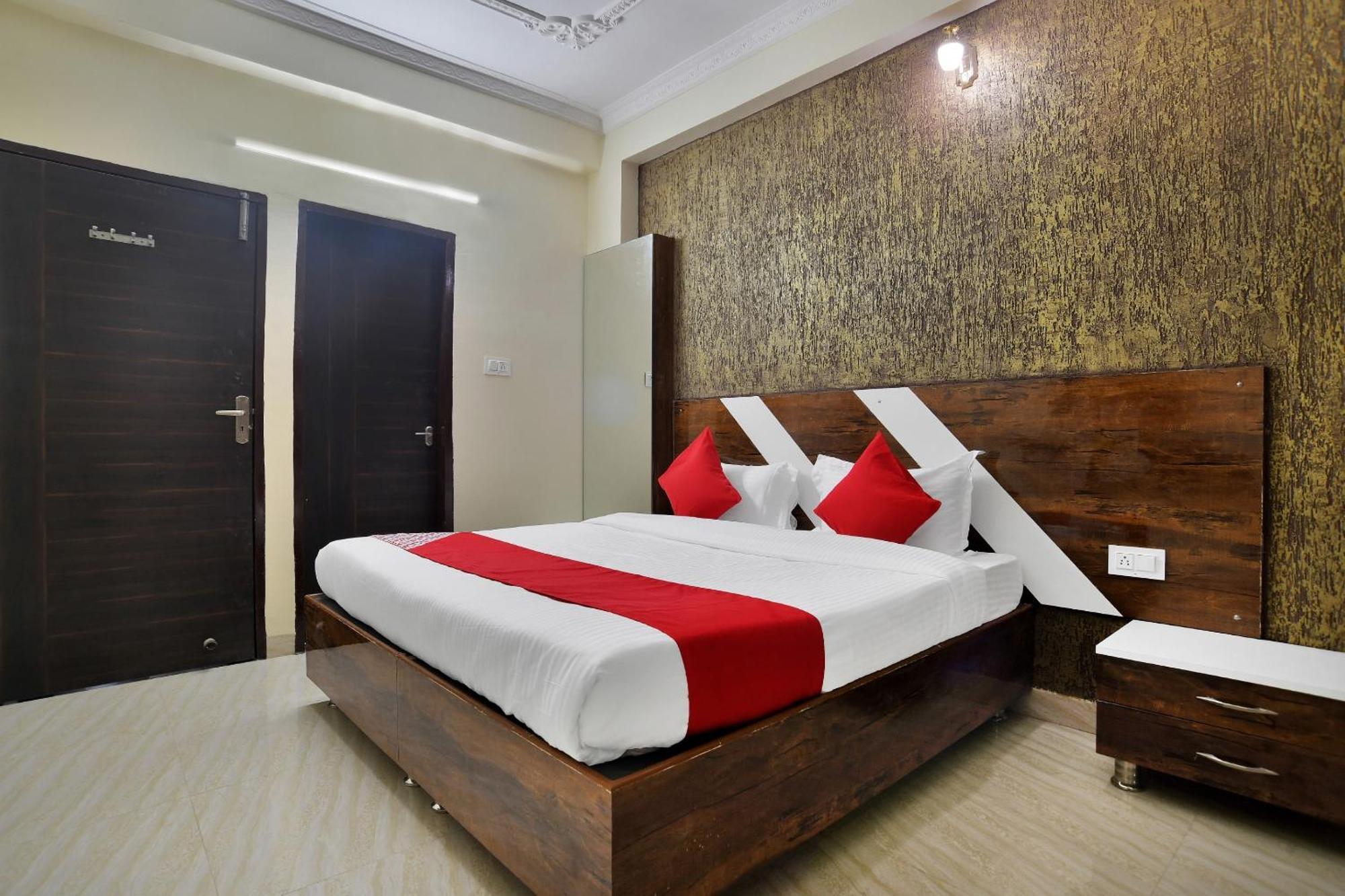 Hotel O Zodiac Индаур Экстерьер фото