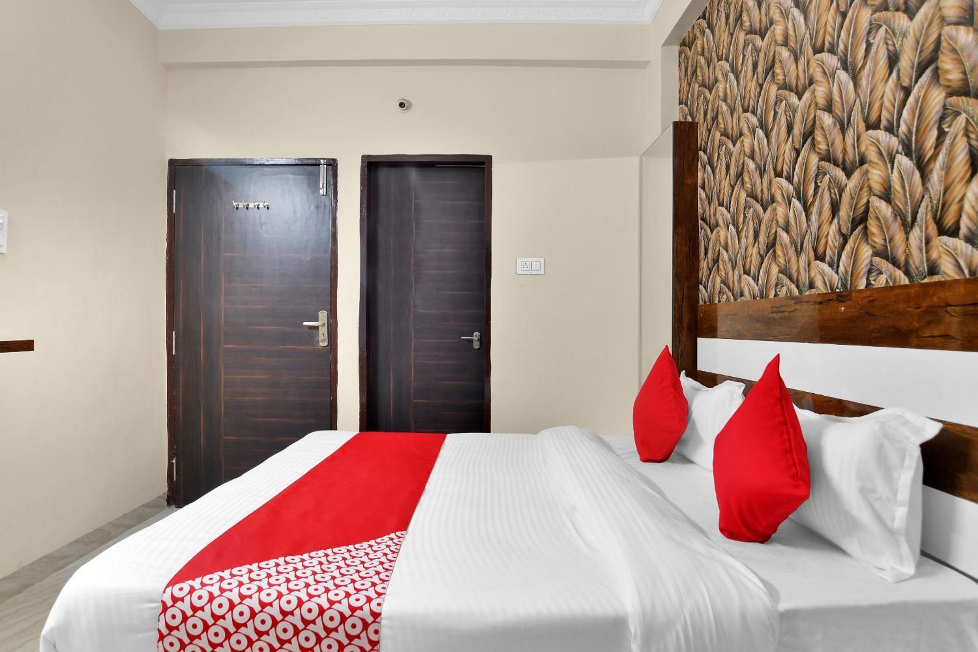 Hotel O Zodiac Индаур Экстерьер фото